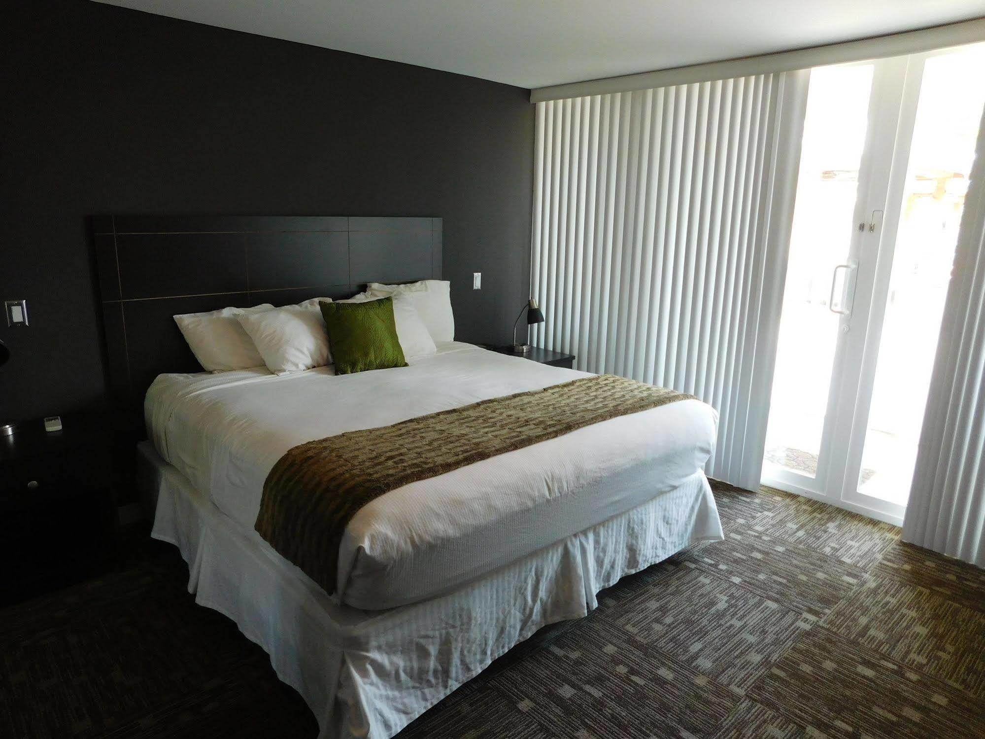 Bentley'S Boutique Hotel; Best Western Premier Collection Osprey Exterior photo