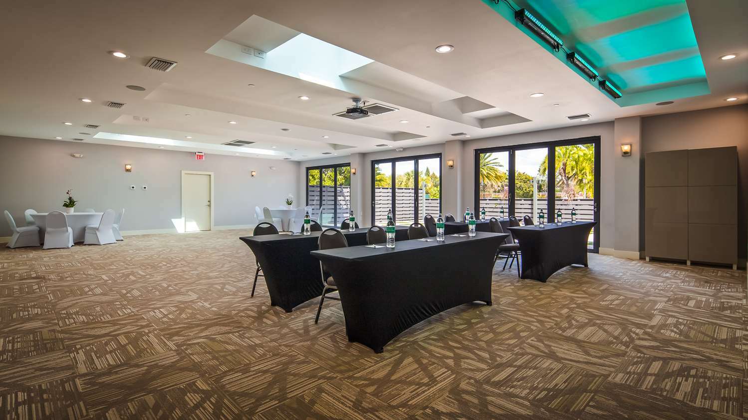 Bentley'S Boutique Hotel; Best Western Premier Collection Osprey Exterior photo